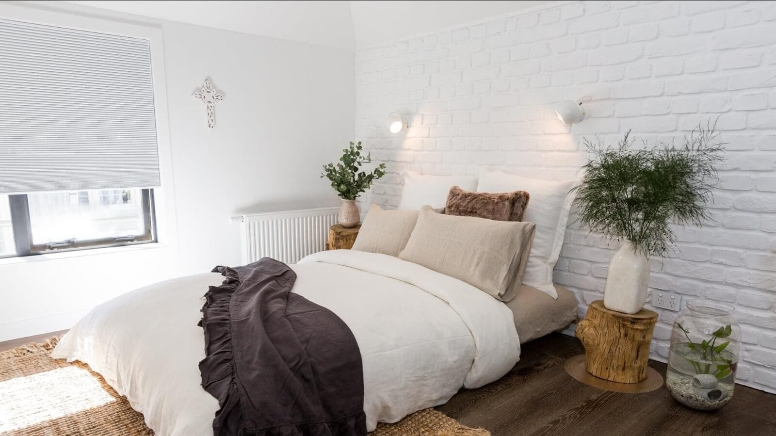 white brick wall panel modern bedroom - muros