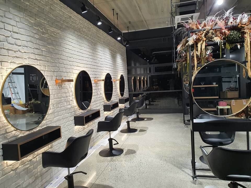 Commercial Workplace-White Loft Brick-Hair Salon