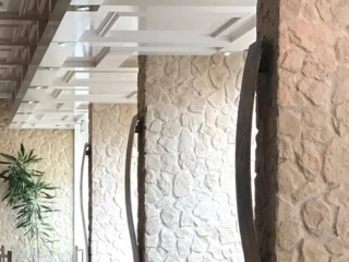 Commercial Hospitality White Castilian Flint Stone Columns