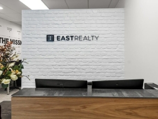 Commercial Workplace White Loft Brick Office Fitout