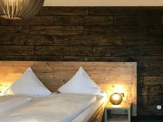 Residential Walnut Wooden Sleepers hor Bedroom