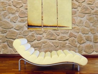 Residential White Castilian Masonry Stone Feature Wall